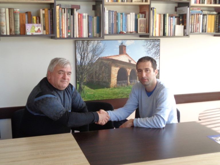 Директора на СУ “Гео Милев” от Раднево посети Босилеград