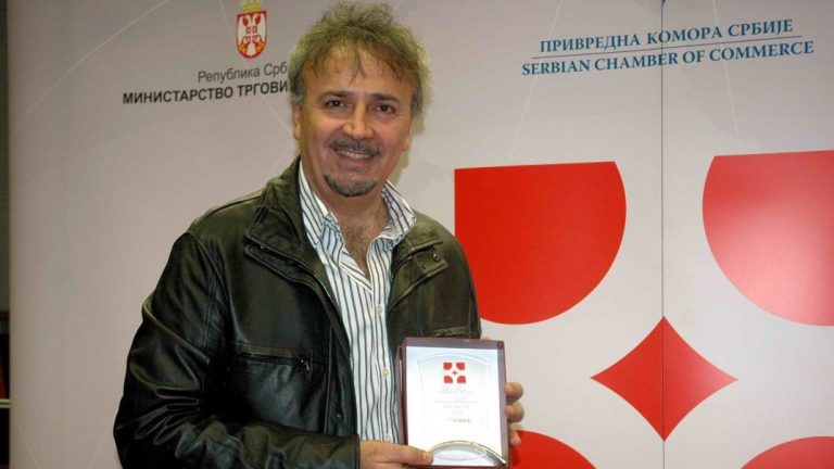 Директора на „НИШВИЛ” г-н Иван Благойевич с награда „ЗЛАТЕН ВЕК”