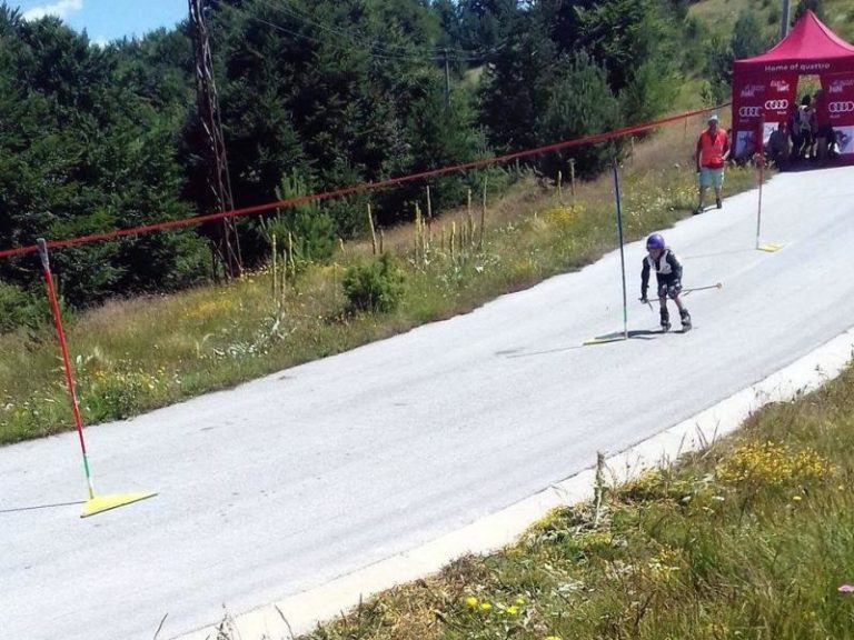 Uspešno proteklo takmičenje u roler slalomu na Besnoj Kobili