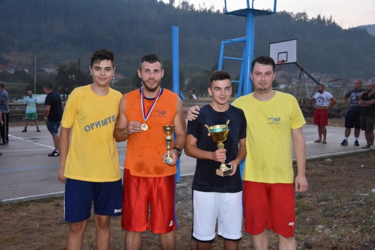 Отборът „СЛОНЧЕТА” спечелиха баскет турнира в Босилеград