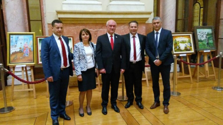 Ръководствата на СНС от Босилеград и Димитровград гости на НС на Р. Сърбия