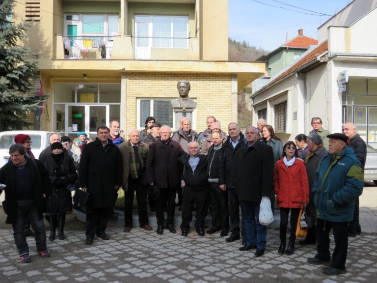 „Българска пролет“ почете паметта на Левски в Босилеград