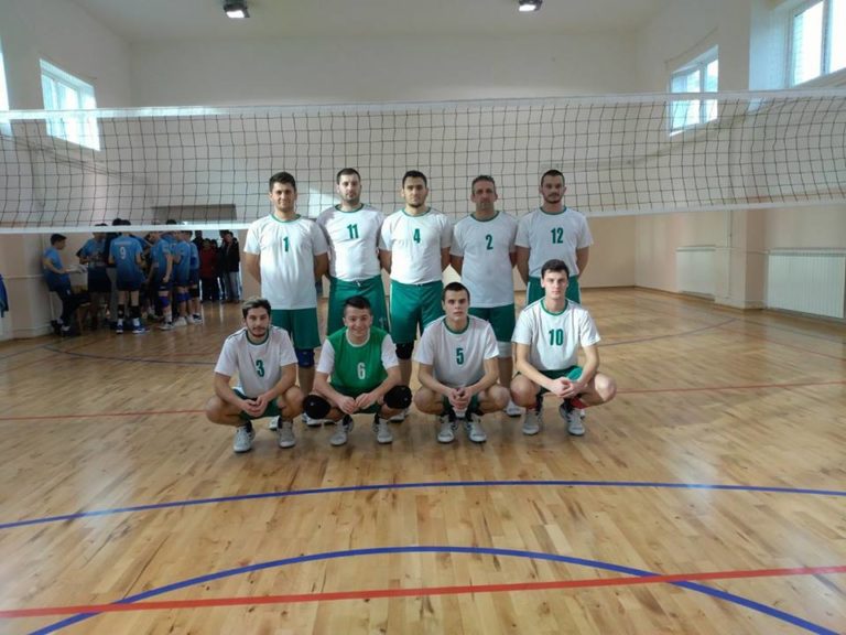Първият официален волейболен мач, изигран във физкултурния салон на основното училище „Георги Димитров”