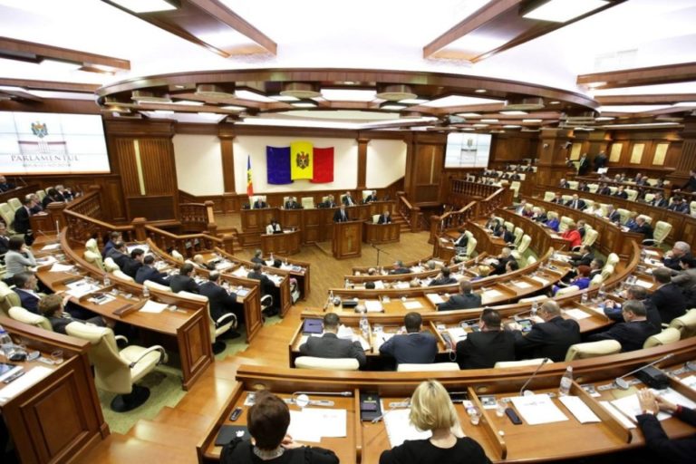 Молдовския Парламент е приел около почти четири хиляди петиции през 2017 година