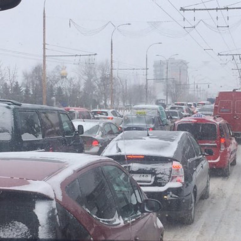 Снеговалежи в Молдова предизвикаха транспортен колапс