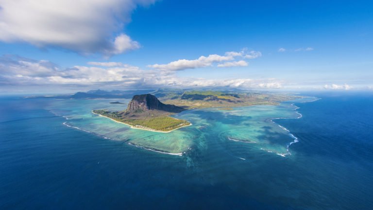 Увеличават се периодите на затопляне на океаните