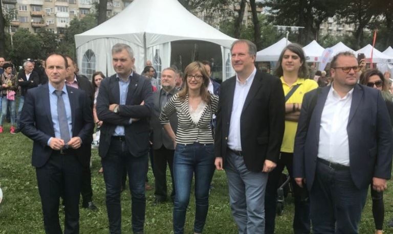 Заместник-министърът на външните работи на Македония на посещение на фестивала „One Love Tour“ в София