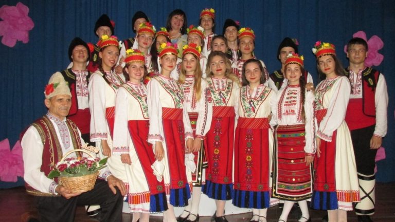 Българската община в Мелитопол организира празник на розите