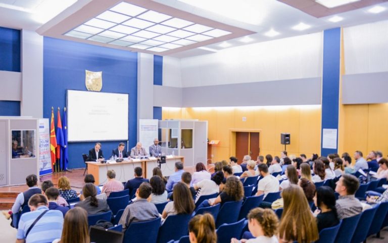 Правителството на Република Македония се присъединява в борбата срещу фалшивите новини