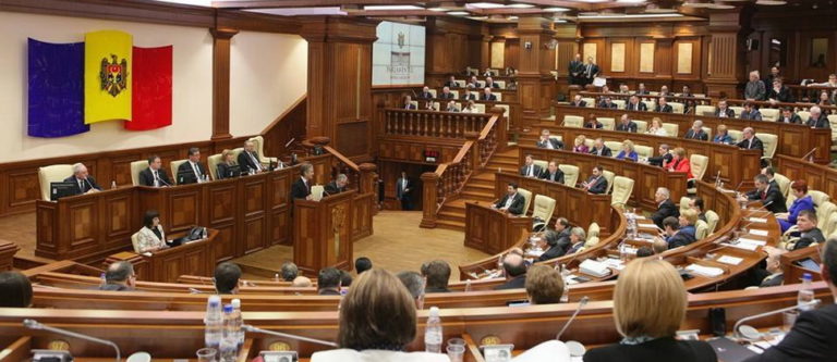 Депутатите в Молдова приеха на първо четене въвеждането в Конституцията на европейския вектор на развитие