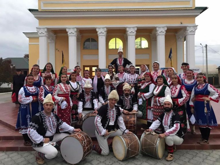 Танцова формация “Партньори” и Василиа Петрова се завърнаха от турне в Украйна