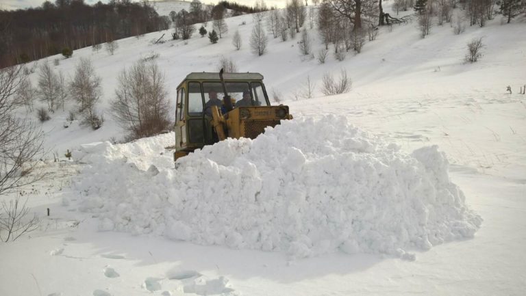 В босилеградският пункт за поддържане на пътища подготвени посрещат зимата