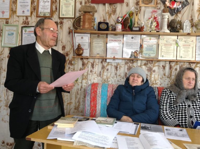 В Тараклия почетоха паметта на патриарха на българската бесарабска литература Петър Бурлак-Вълканов