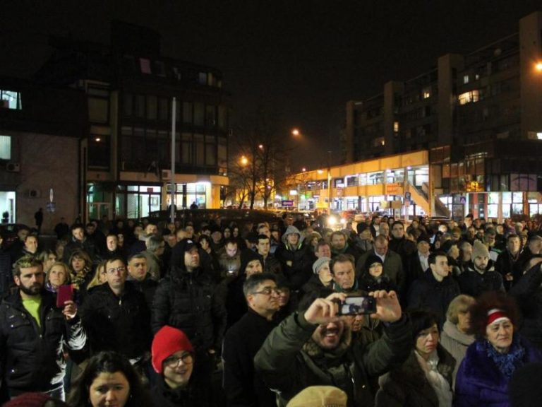 Opet protesti u Nišu, Leskovcu i Vranju, najavljene šetnje i u Aleksincu i Vladičinom Hanu