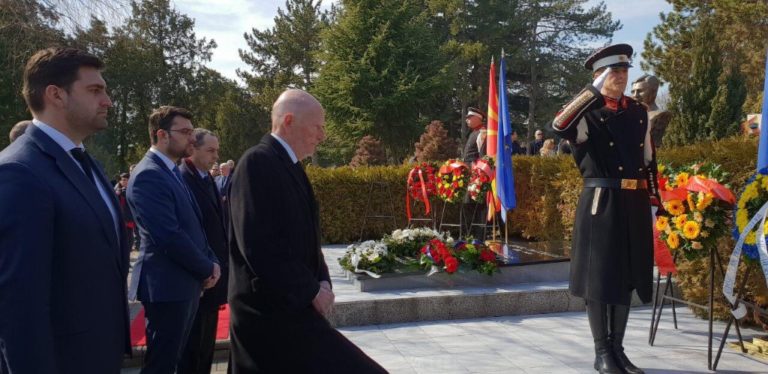 Н.В. ЦАР СИМЕОН II ПОСЕТИ РЕПУБЛИКА СЕВЕРНА МАКЕДОНИЯ ПО ПОКАНА НА МИНИСТЪР-ПРЕДСЕДАТЕЛЯ ЗОРАН ЗАЕВ И МЕЖДУНАРОДНА ФОНДАЦИЯ “БОРИС ТРАЙКОВСКИ”