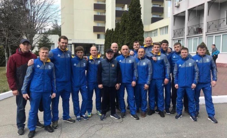 Бесарабски българи представят Украйна на Европейското първенство по борба