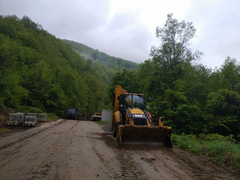 Регионалните пътища към Горна Любата и Караманица ще бъдат асфалтирани