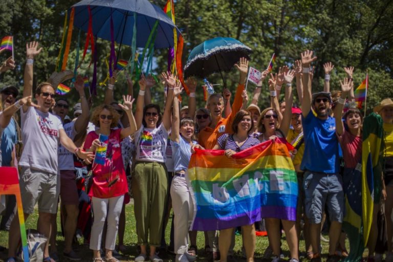 В Скопие се проведе първият Парад на гордостта в историята на Северна Македония