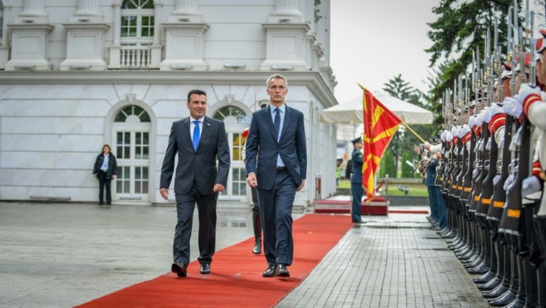 Генералният секретар на НАТО Йенс Столтенберг заедно с делегация от Алианса са на посещение в Северна Македония