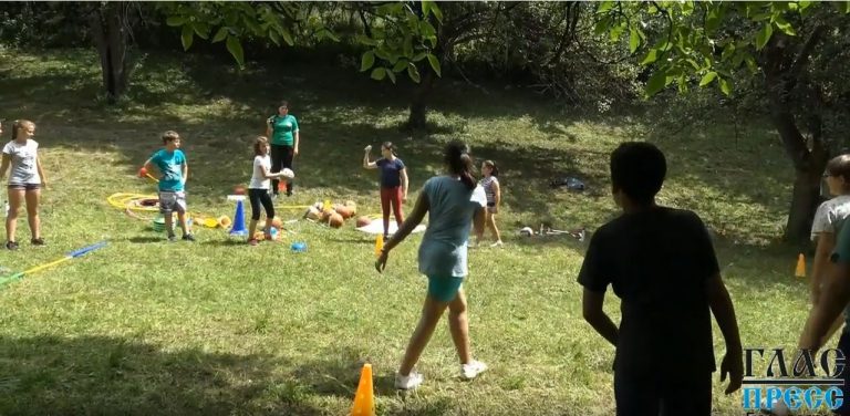 Успешно продължава „Детска олимпийска ваканция – Босилеград 2019“ (ВИДЕО ГЛАСПРЕСС)