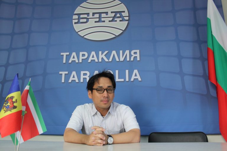 Японският лингвист Кента Сугай пристигна в Тараклия да изучава българския диалект