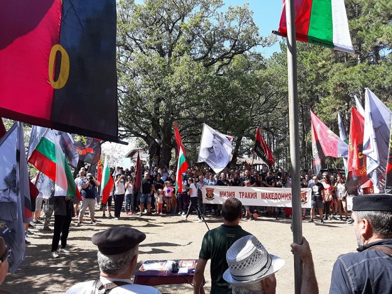 Граждани от България и Северна Македония се поклониха на гроба на лидерът на ВМРО – Тодор Александров