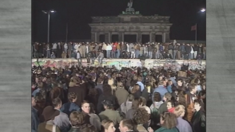 Навършват се 30 години от падането на Берлинската стена