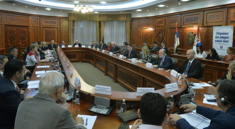 Председателите на националните съвети на малцинствата в Сърбия  проведоха среща с министъра Бранко Ружич