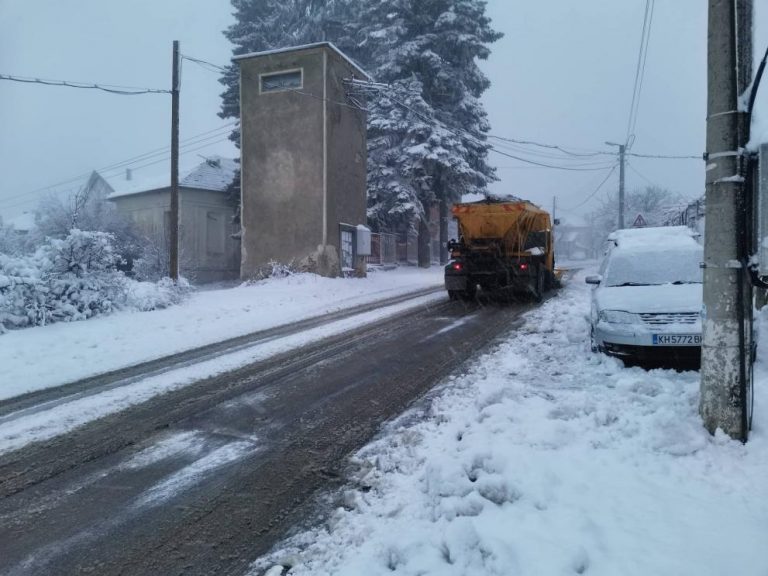 Пътищата в областта са проходими при зимни условия