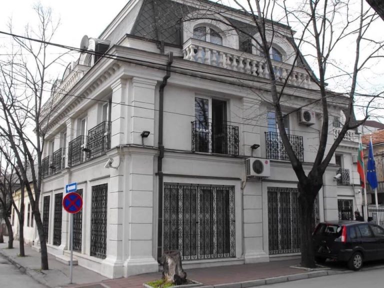 Правила за работа с граждани на Генералното консулство