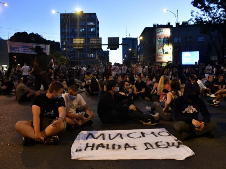 Protesti na jugu i večeras, u Nišu poziv stigao od organizacije DEUS