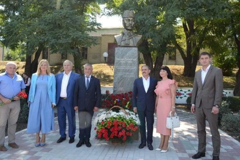 Председателят на район Тараклия участваше в откриването на паметника на Хаджи Димитър в Мелитопол