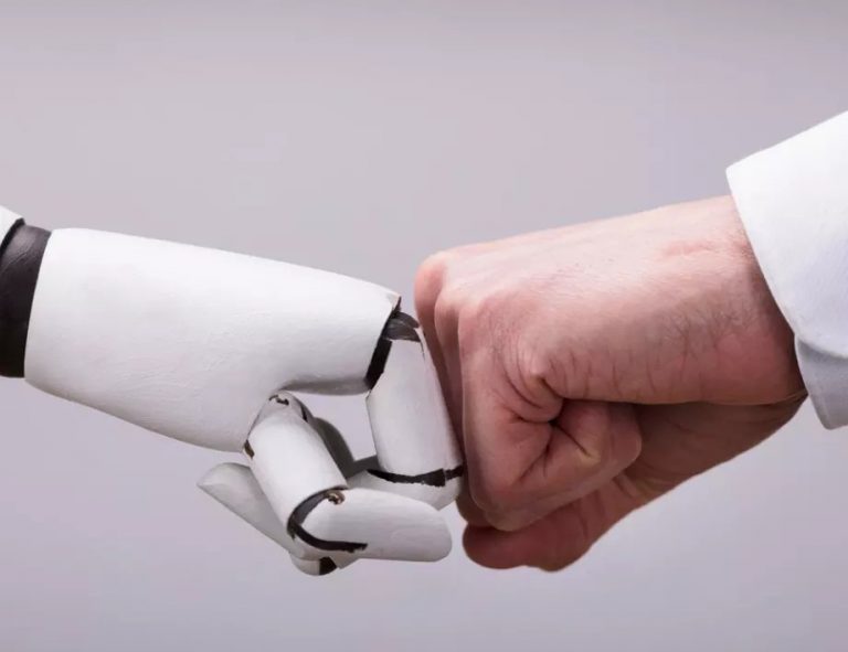 Проучване: До 2025 г. половината работни места ще са заети от роботи