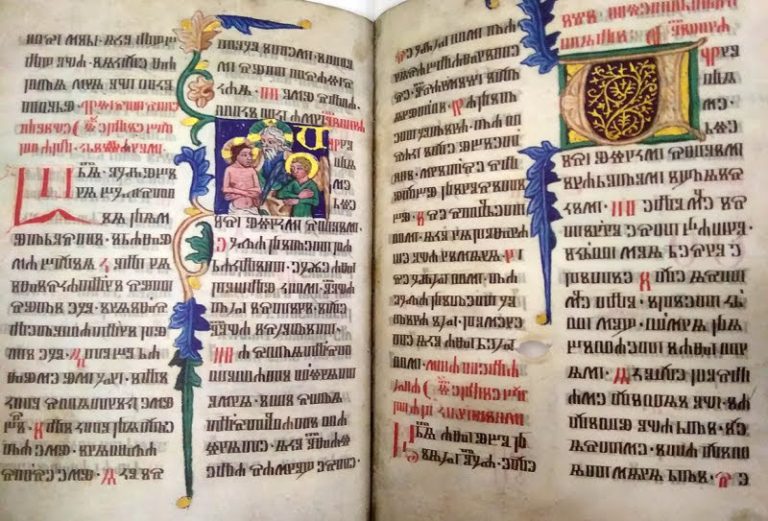 Одеската библиотека получи факсимилни издания на  книги на 800 и 1000 години