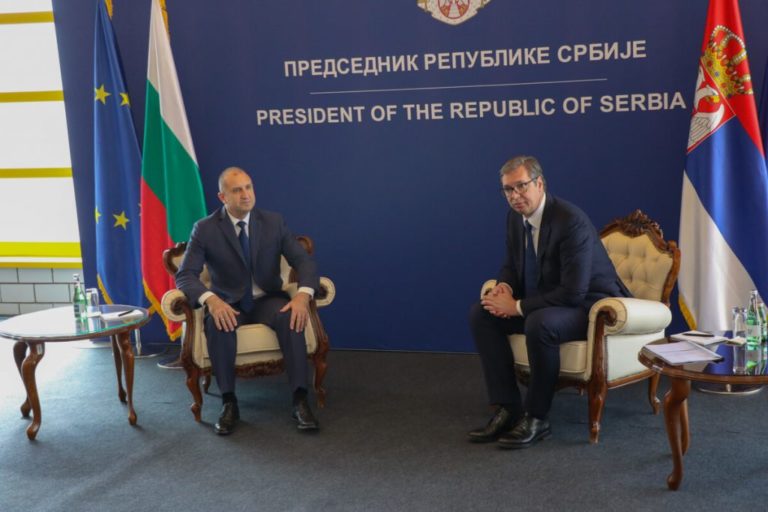 ВИДЕО: Президентите Александър Вучич и Румен Радев се срещнаха в Цариброд