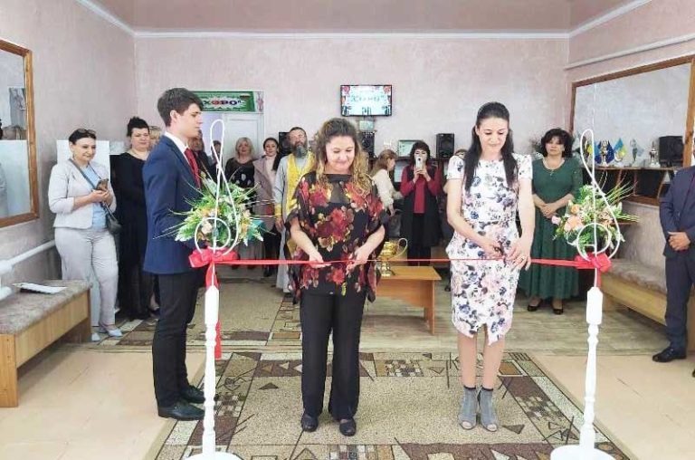 В Болградската  гимназия е открита обновена танцова зала