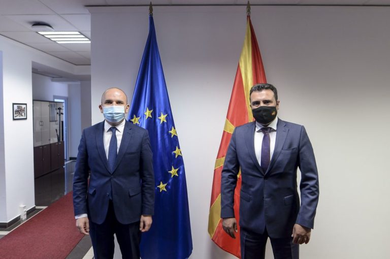 Правителствената делегация от Северна Македония в Брюксел проведе среща с българският евродепутат Илхан Кючюк