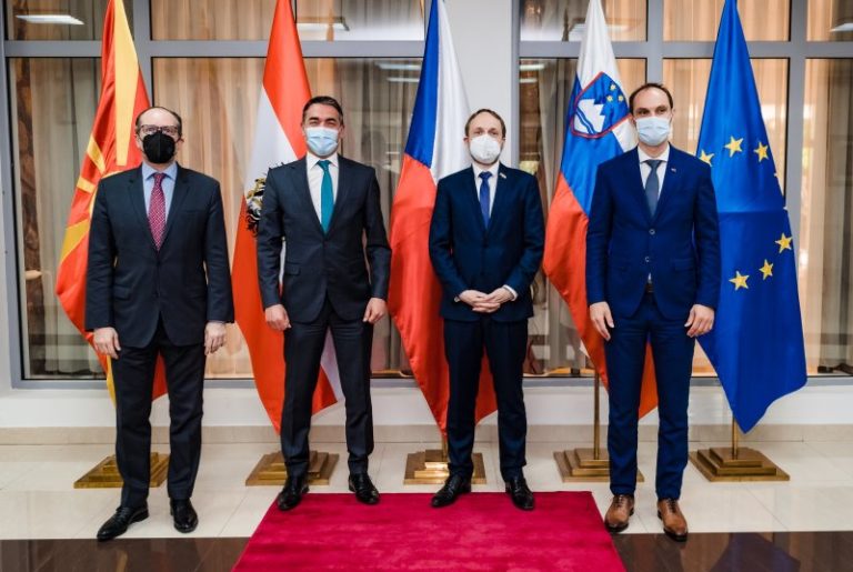 Министрите на външните работи на Австрия, Чехия и Словения в Скопие изразиха подкрепа за започване на преговори на Северна Македония за членство в ЕС