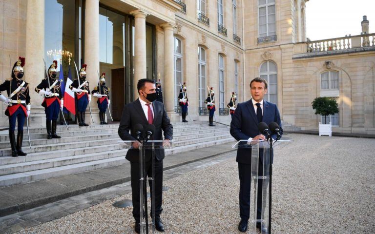 Френският президент работи на намиране решение за спора между Северна Македония и България, за страната незабавно да започне преговори за членство с ЕС