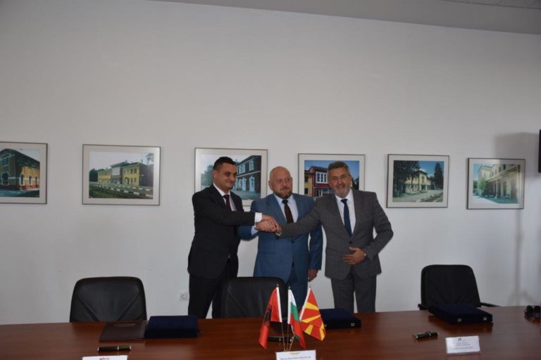 Северна Македония, България и Албания засилват изграждането на железопътната линия на Коридор №8