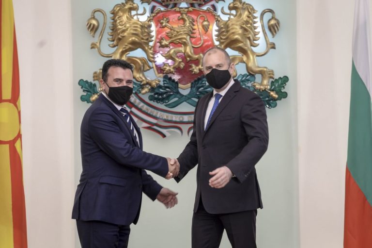 Премиерът на Северна Македония изрази съгласие с българският президент относно необходимостта от пряк диалог между двете страни и коментираше изявлението на Слави Трифонов