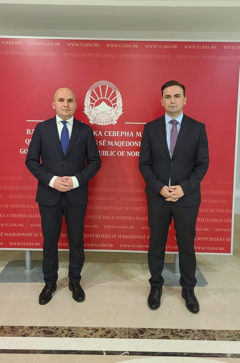 Македонският външен министър Буяр Османи и българският евродепутат Илхан Кючюк са оптимисти за намиране на бръзо решение на спора между две държави