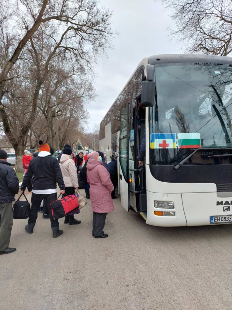Днес от Болград тръгват за България два автобуса с бежанци