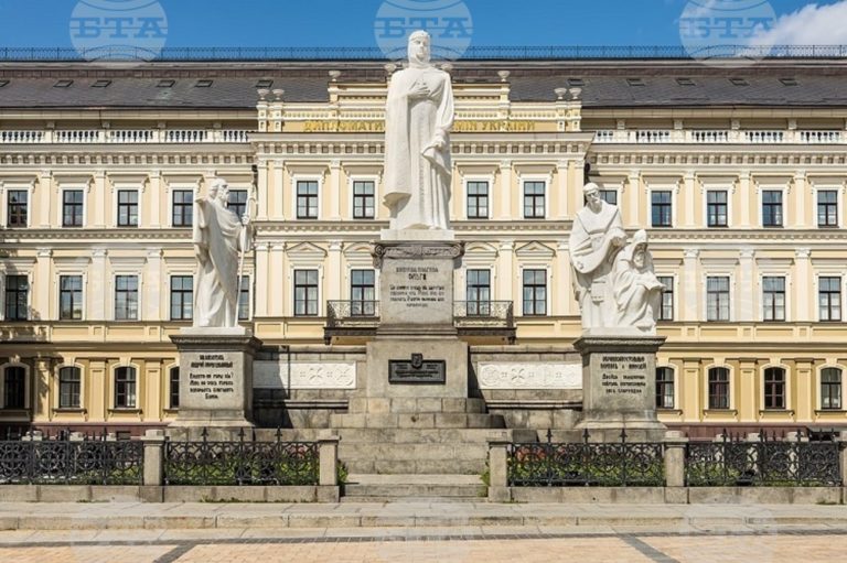 Българската общност в Украйна почита Светите братя Кирил и Методий