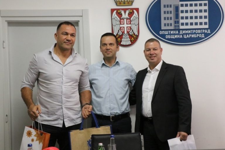 Кубрат Пулев и сръбският му колега Ненад Станкович посетиха Цариброд