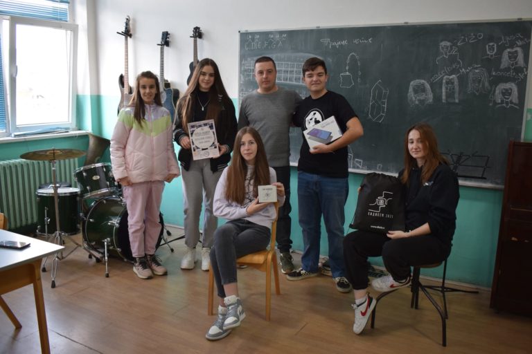 Босилеградски ученици с втора награда на VIII фестивал на детския видео клип KIDIKEM 2023 в Белград (Видео)