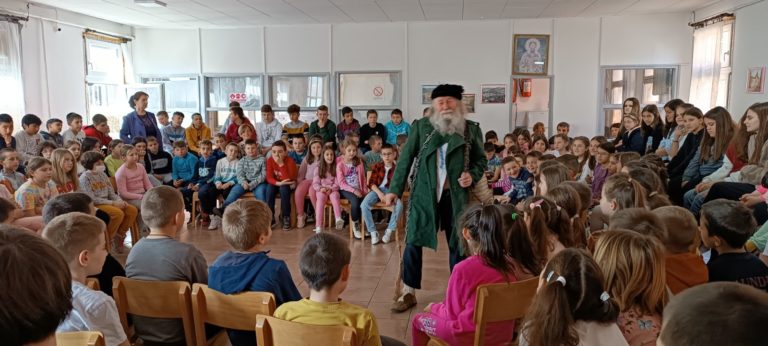 Интерактивна пиеса „Язовец пред съда“ за ученици от Босилеградско училище