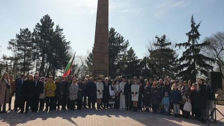 Сънародници в Кишинев склониха глави пред паметта на борци за освобождението на България