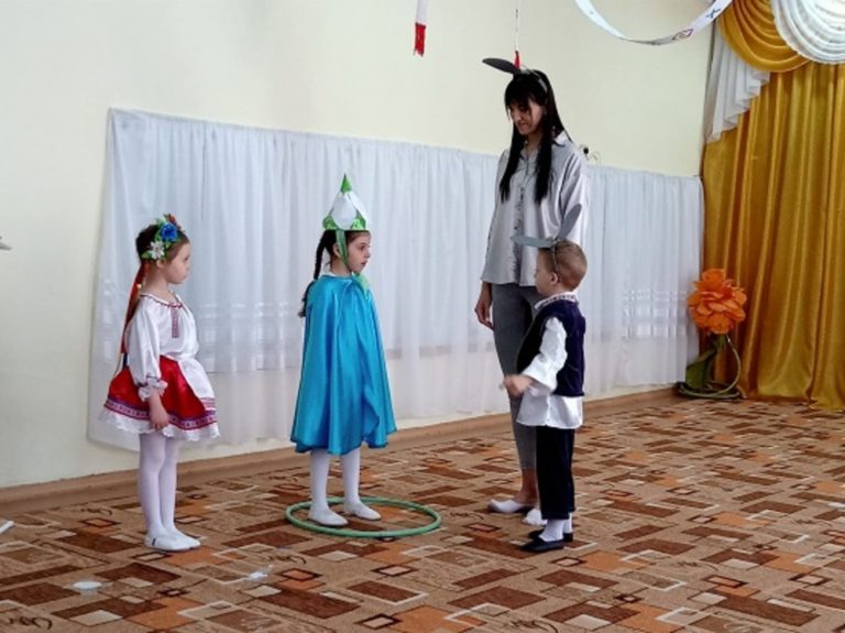 Деца се състезаваха в конкурс за таланти в Болградски район