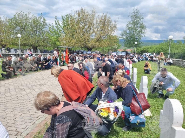 Паметта на воините, погребани край Ново село в Северна Македония, беше почетена в отсъствието на Милен Врабевски и Андрей Ковачев